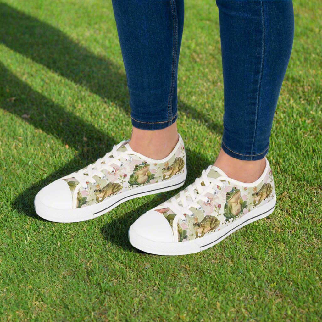 Princess Frog Women's Low Top Sneakers